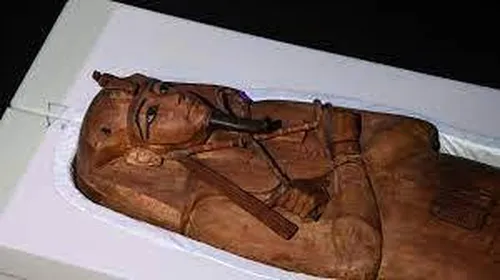 تصاویر مقبره دست نخورده توت عنخ آمون فرعون مصر