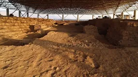 دروازه‌ کوروش هخامنشی از زیر خاک بیرون آمد