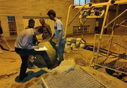 کشف خمره تاریخی طی حفاری آب و فاضلاب در زنجان