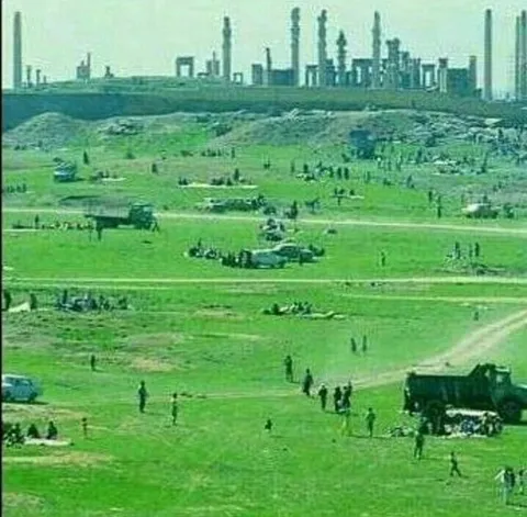 تخت‌ جمشید و عکسی هشدارآمیز