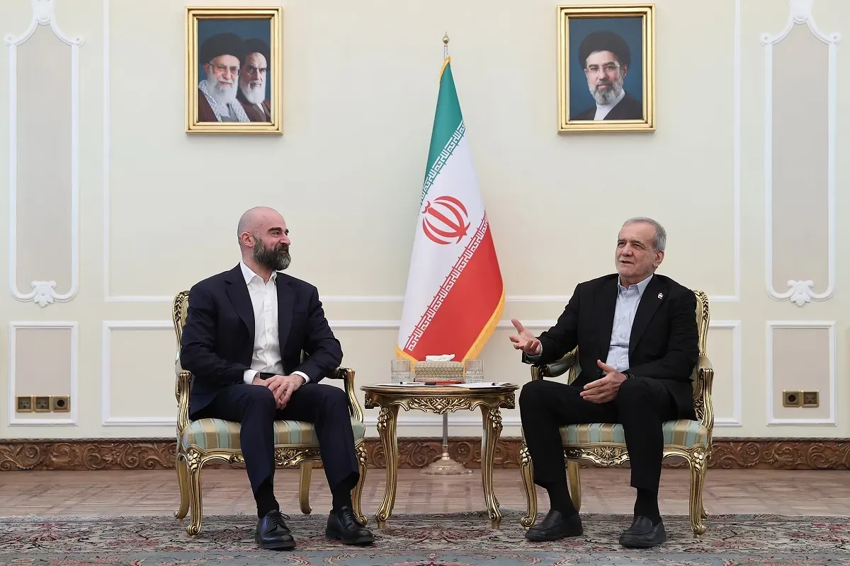 دیدار مسعود پزشکیان با رئیس اتحادیه میهنی کردستان عراق دیدار مسعود پزشکیان با رئیس اتحادیه میهنی کردستان عراق