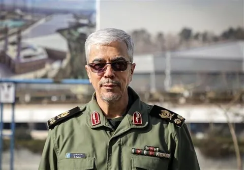 با جامعه در حال تحول نمی‌شود با باتوم برخورد کرد