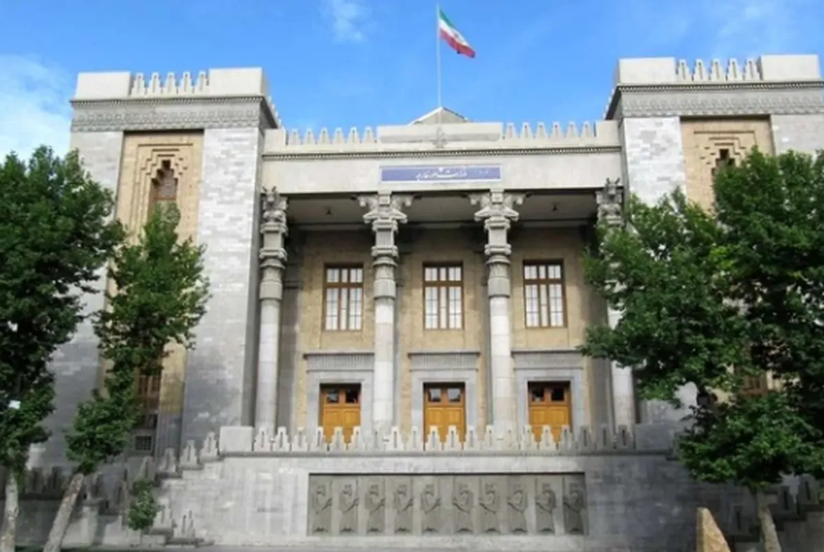 در ۴۳ سال گذشته چهار دیپلمات ایرانی به نیرو‌های اشغالگر تحویل داده شدند