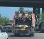 عروسک‌هایی عجیب سوار ماشین حمل زباله شدند!