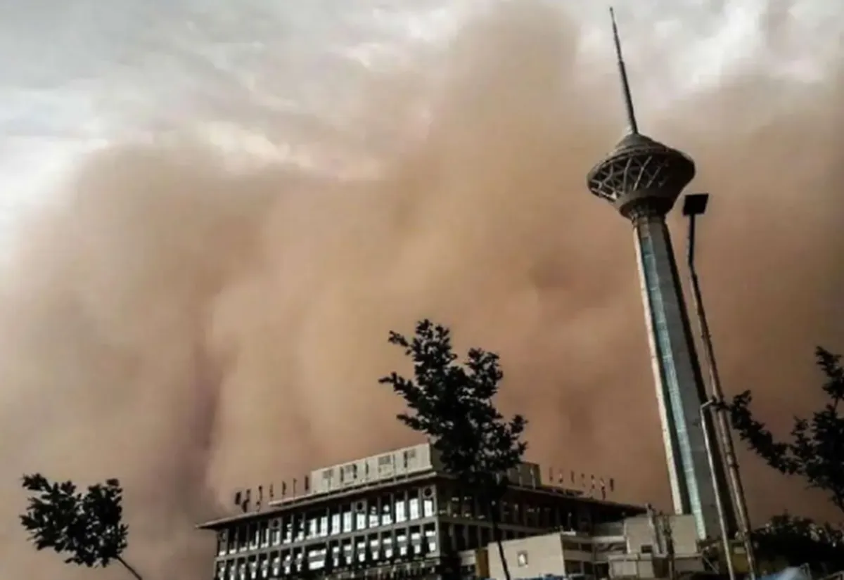 تهران در آستانه طوفان لحظه‌ای