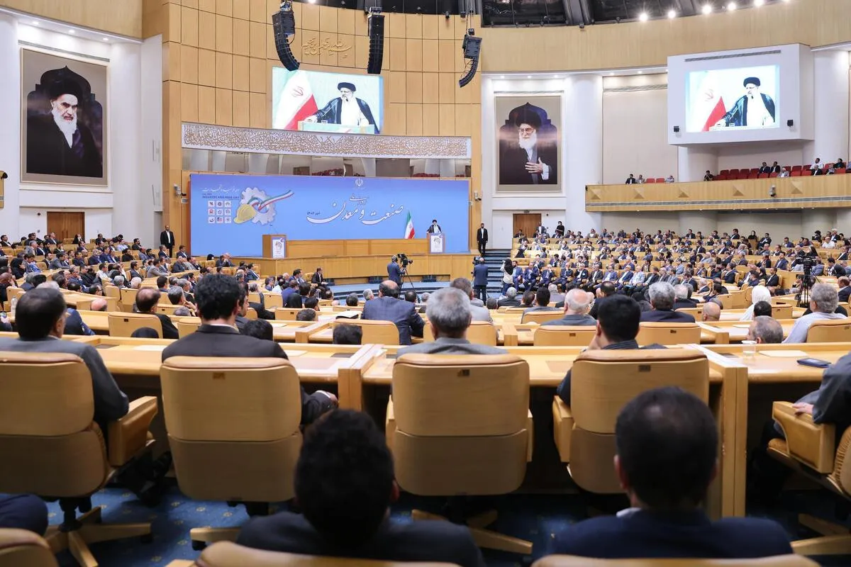 رفتار دولتمردان باید امیدآفرین باشد