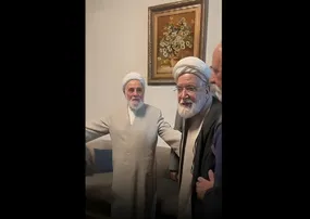 دیدار شیخ با دوستان بعد از ۱۵ سال