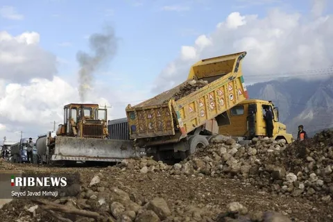 مسدود شدن راه‌های استان گلستان در پی جاری شدن سیل+ عکس