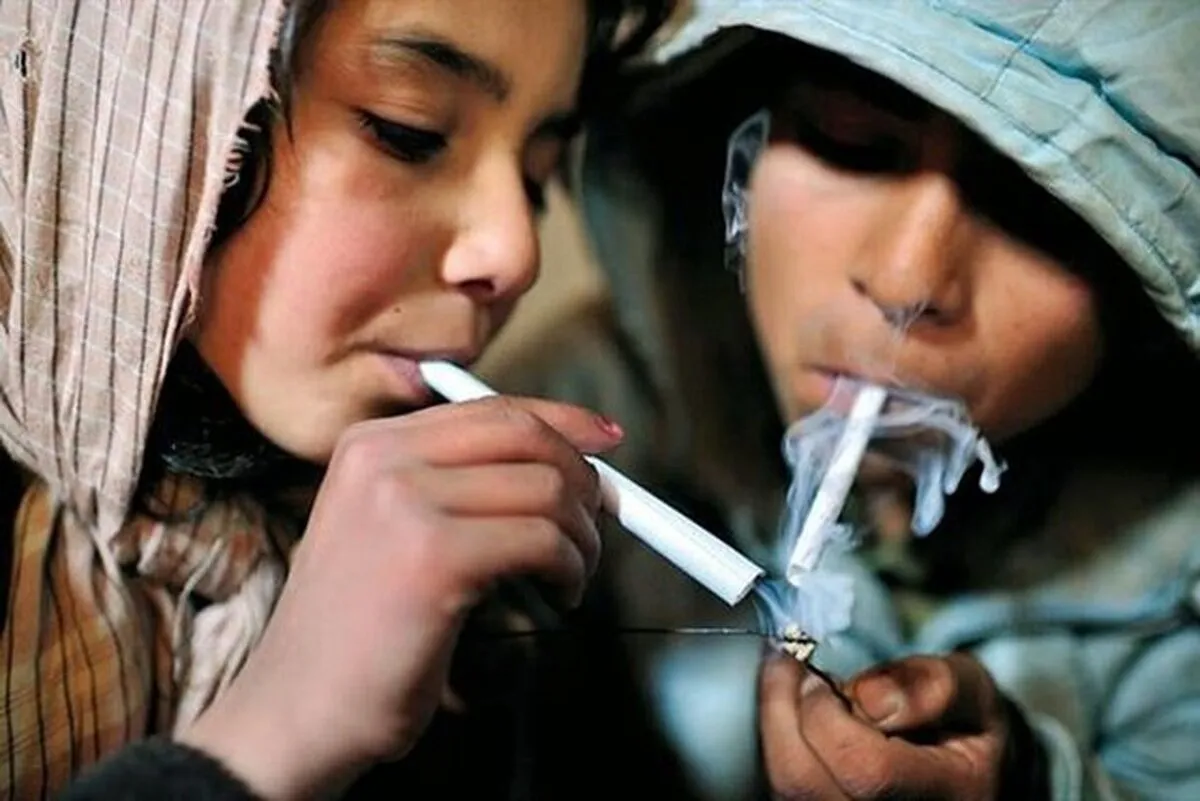 بیش از ۱۴ درصد جمعیت بالای ۱۸ سال مواد مصرف می‌کنند