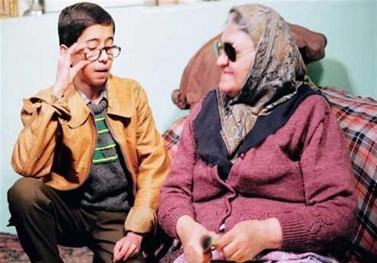 دیدن «قصه‌های مجید» با همراهی مهدی باقربیگی و فرزندانش